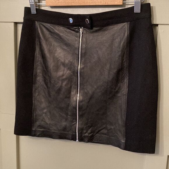 REBECCA Taylor Black Lamb Leather Zip Front Skirt Size 8 - Picture 3 of 5